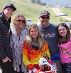 Meet your Posher, Dina